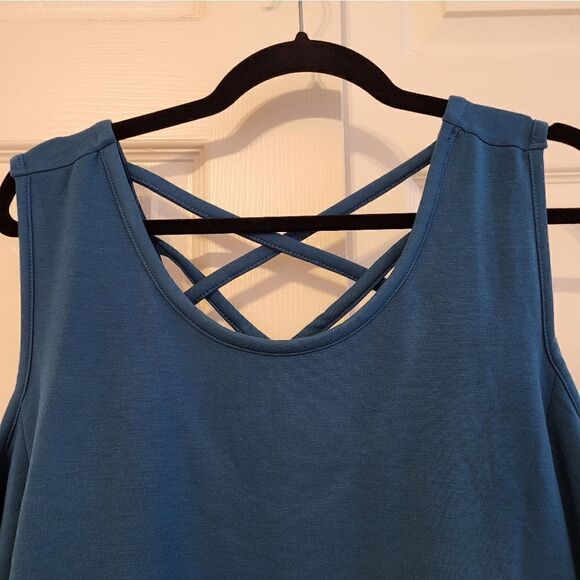 NWT Lane Bryant teal cold shoulder long-sleeved blouse - Picture 3 of 9